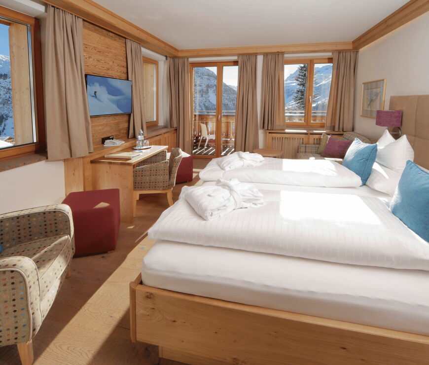 Hotel Burgwald | Deluxe Double Room